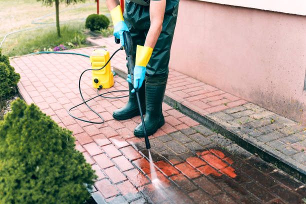 Best Deck Pressure Washing  in Leon, IA
